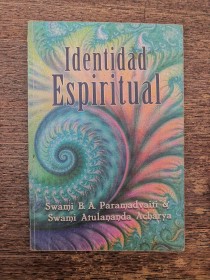 Identidad espiritual SWAMI PARAMADVAITI - Gayatri